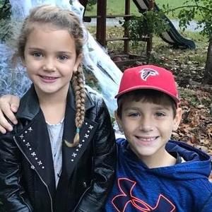 Meet your Posher, Sandy